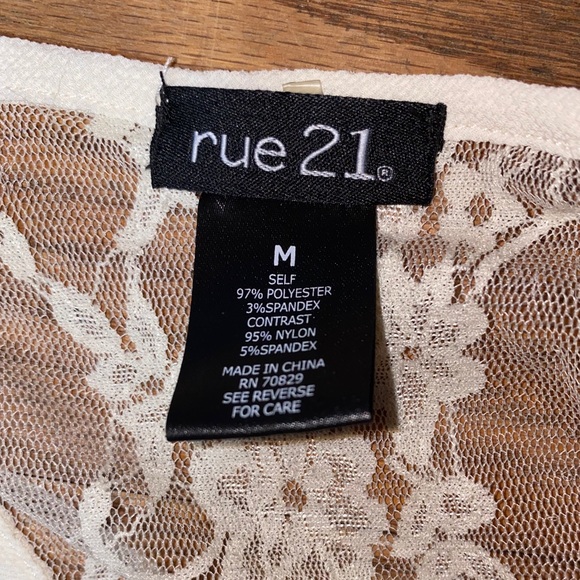 white top - Picture 2 of 3